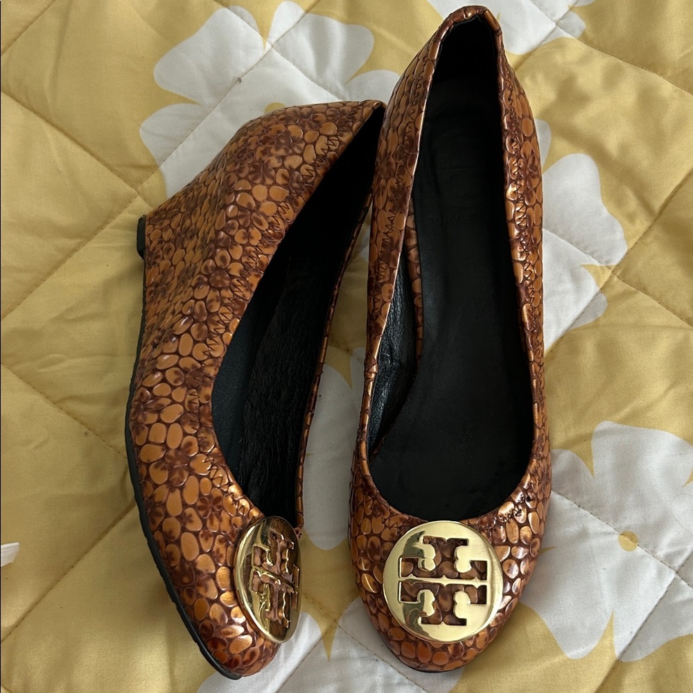 Tory Burch Brown Textured Wedges with Gold Emblem